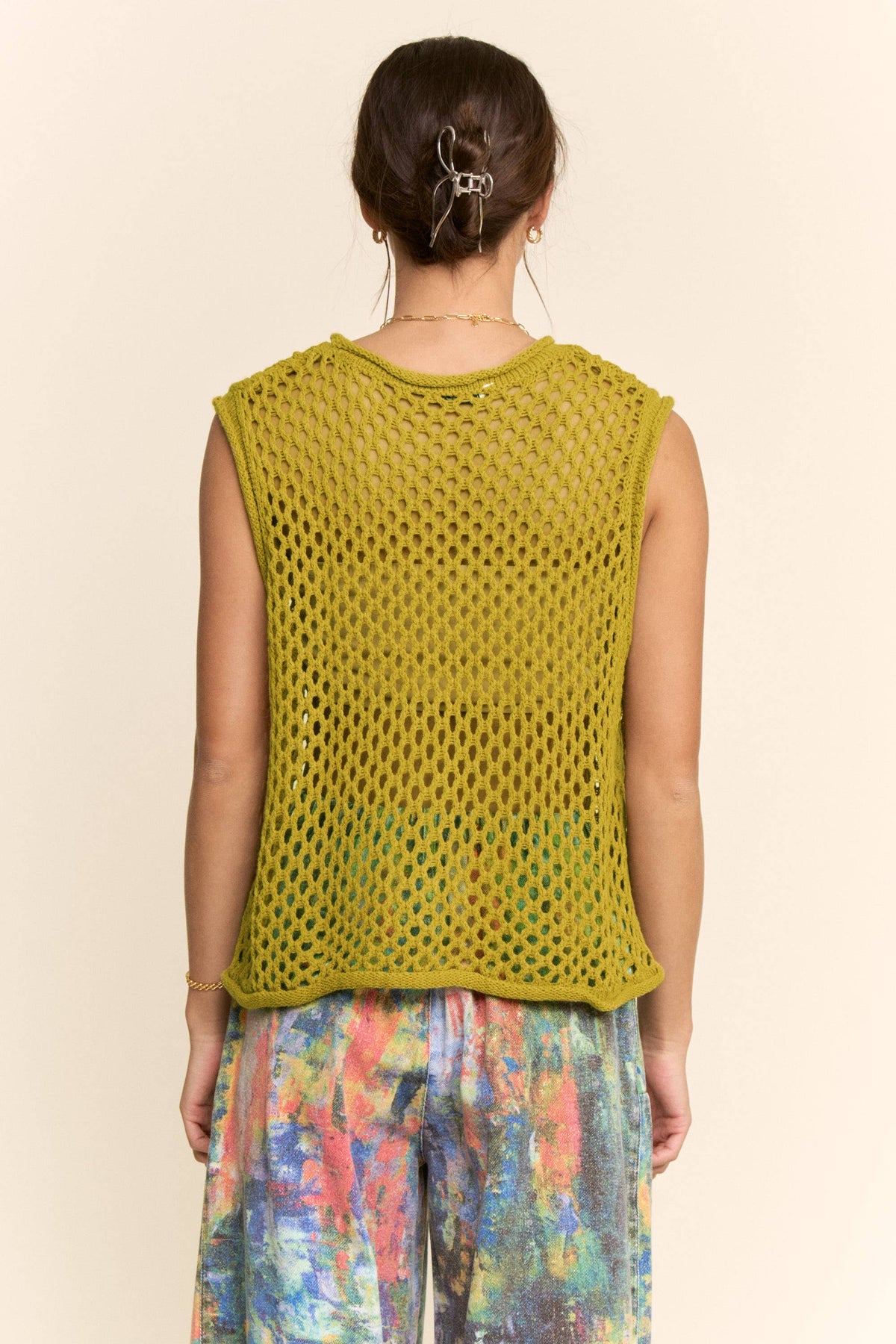 FISHNET OPEN-KNIT CREW NECK SWEATER VEST