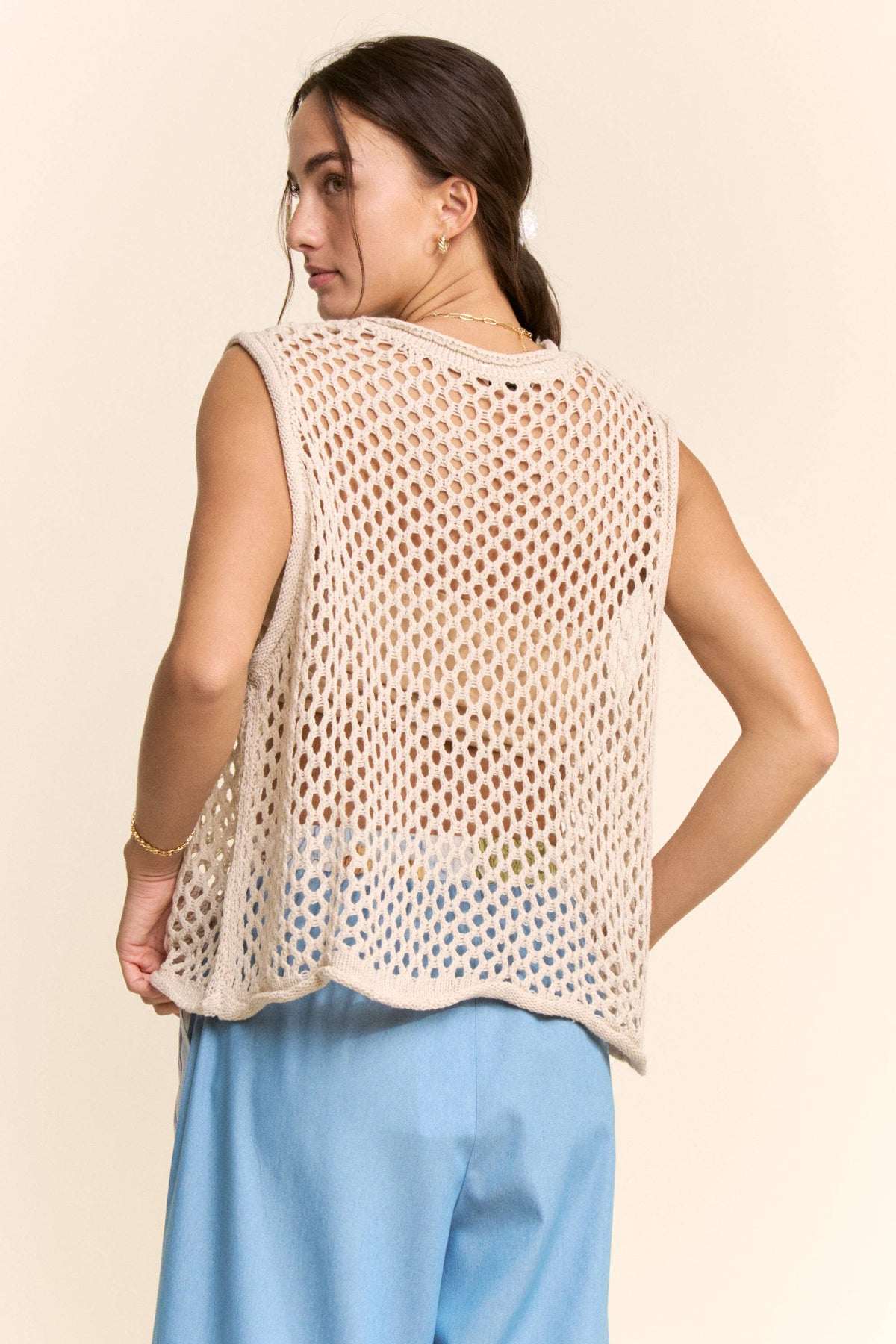 FISHNET OPEN-KNIT CREW NECK SWEATER VEST