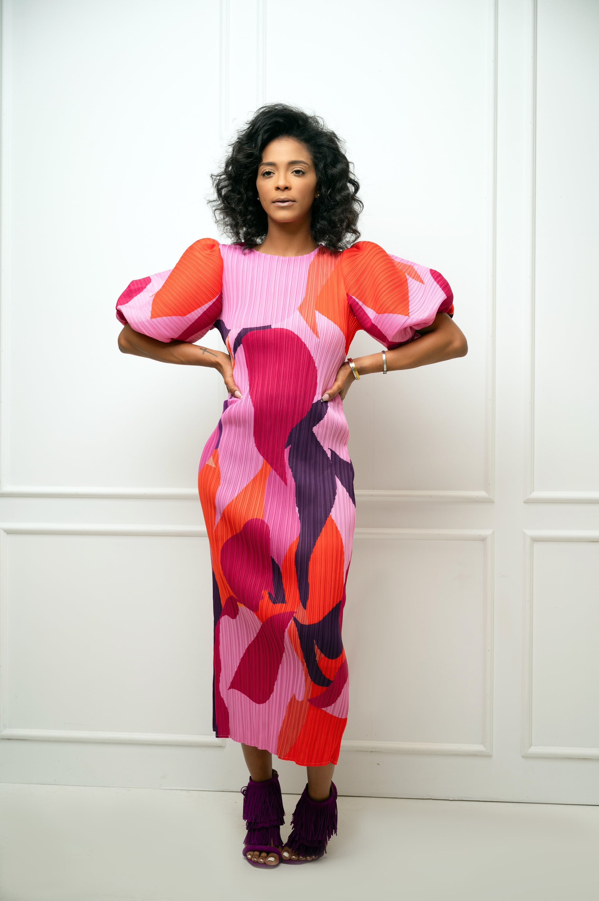 abstract pink dress 60s Bright Pink Purple Abstract Print Maxi Dress Vintage Button Billowy Sleeve Caftan Dress